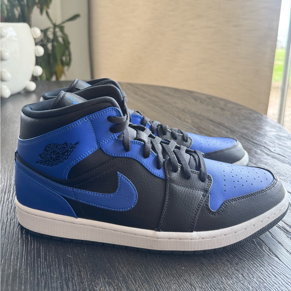 Jordan Men's Mid-Top Sneakers in Black and Royal Blue